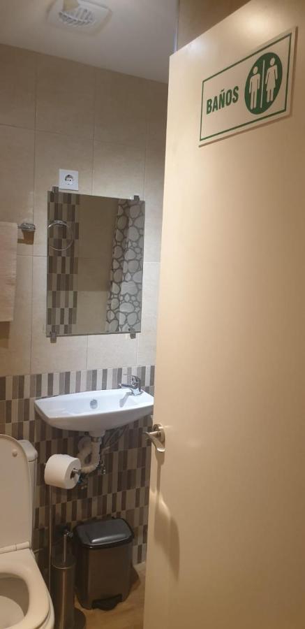 Traveller Host Hostel Madrid Kültér fotó